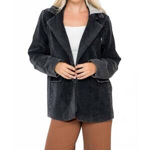 NEW 26 INTERNATIONAL elevated chic blazer in black